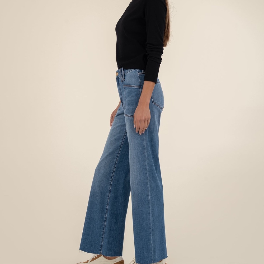 Kut from the Kloth Meg High Rise Wide Leg Size 1010 / Earn W/Medium Base Wash - Picture 2 of 3